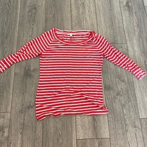 Striped 3/4 sleeve shirt